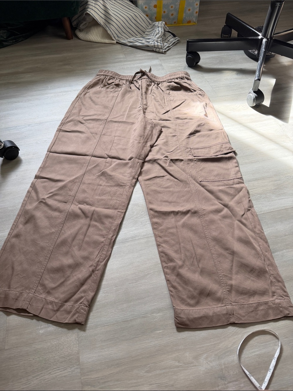 Madewell Casual Wide-Leg Cargo Pants — Taupe